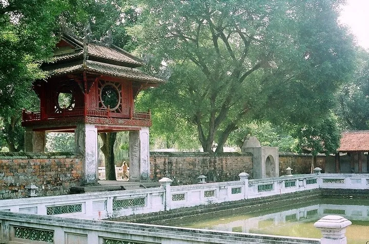 Triết Lý “trời Tròn, Đất Vuông” Thể Hiện Qua Thiết Kế Gác Như Thế Nào? Triết Lý “trời Tròn, Đất Vuông” Thể Hiện Qua Thiết Kế Gác Như Thế Nào?