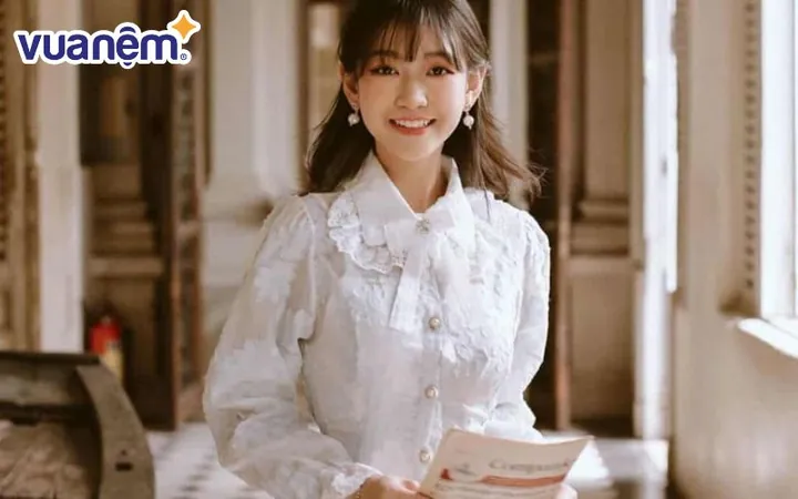 Tên Lê Anh Thư Có Ý Nghĩa Gì Theo Từ Điển Hán - Việt?
