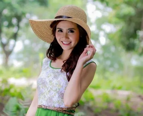 Nữ Diễn Viên Huyền Lizzie Với Cái Tên Gắn Liền Nghệ Thuật Nữ Diễn Viên Huyền Lizzie Với Cái Tên Gắn Liền Nghệ Thuật