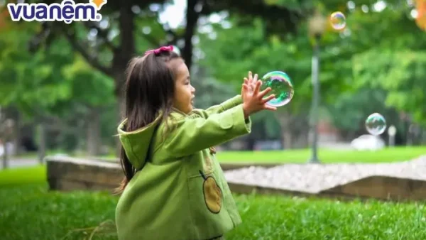 Ý Nghĩa Tên Lý Thảo Ngân Là Gì? Phân Tích Chi Tiết & Gợi Ý Tên Đệm Hay Nổi Bật