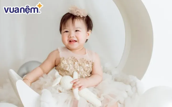 Tên Băng Giang Có Ý Nghĩa Gì? Phân Tích Ý Nghĩa, Phong Thủy Và Gợi Ý Tên Đệm Hay