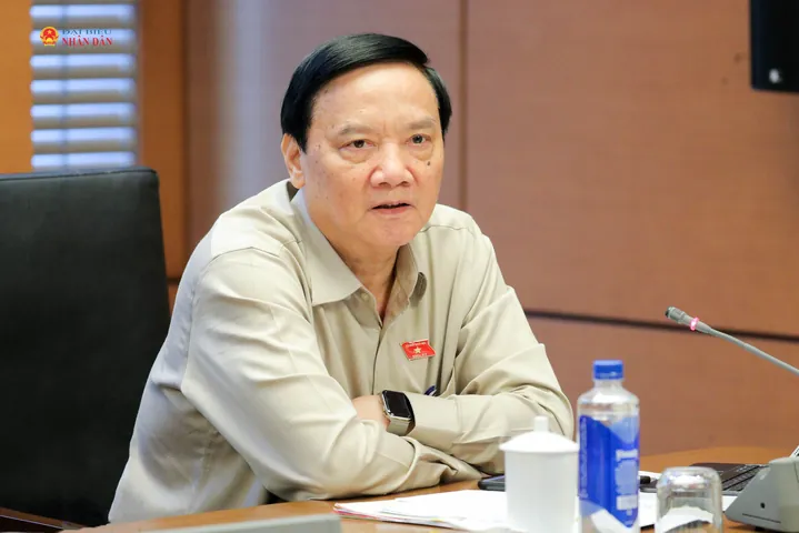 Chữ "quyên" Trong Tên Chính Gửi Gắm Điều Gì? Chữ "quyên" Trong Tên Chính Gửi Gắm Điều Gì?